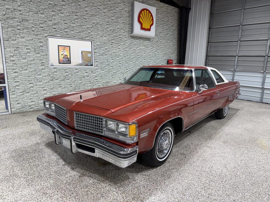 1976 Oldsmobile Ninety-Eight Luxury Coupe